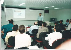 Apresentação Empresas de TIC - 20047